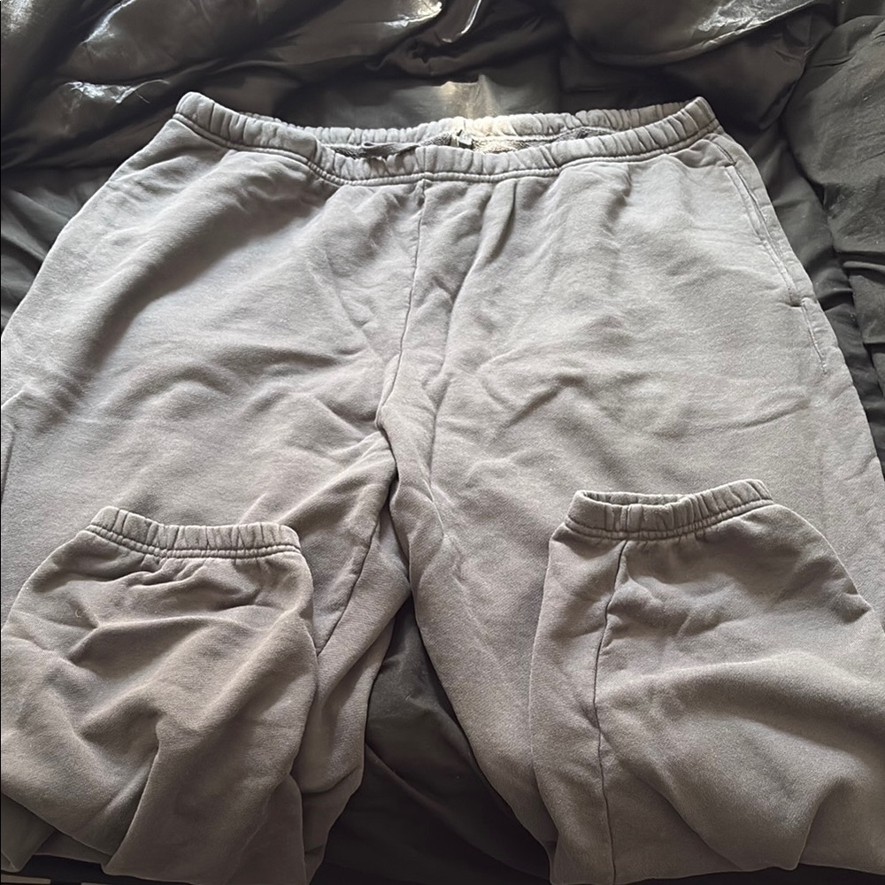 SKIMS Women’s Gray Sweatpants/Joggers